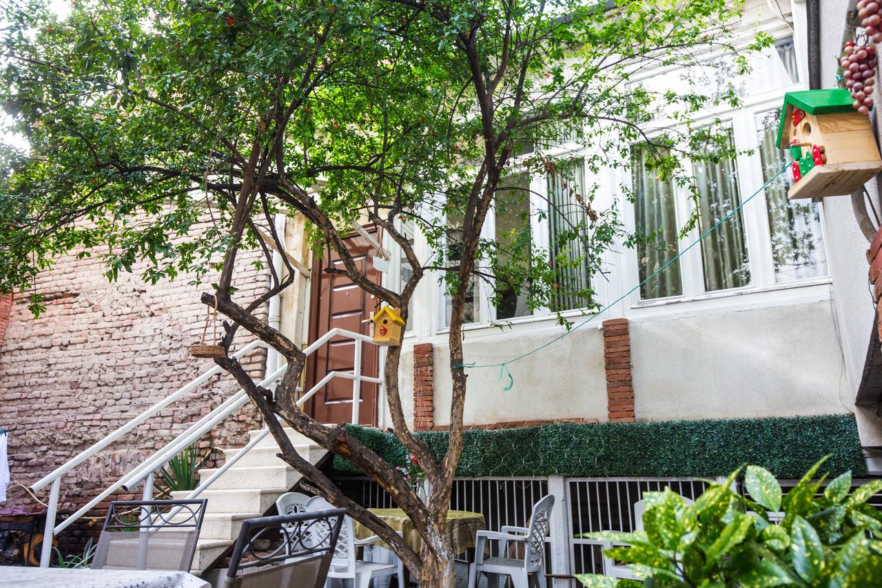 Sophie'S Garden Hotel Tbilisi Exterior foto